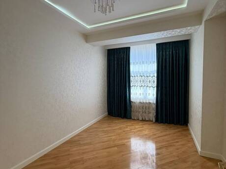4 otaqlı mənzil, 160 m², 8-ci mikrorayon: 420 000 ₼ 5