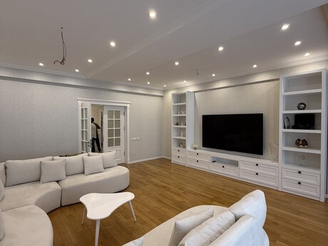4-room apartment, 210 m², Nizami: 670 000 ₼ 4