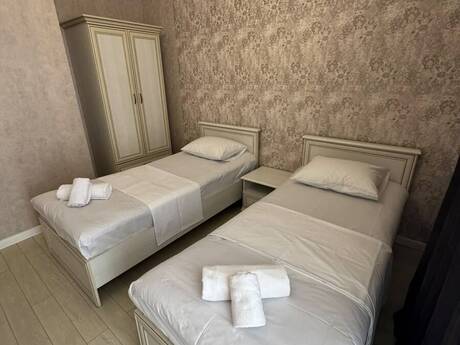 Kirayə 3 otaqlı mənzil, 130 m², Ağ şəhər: 2 000 ₼/ay 3