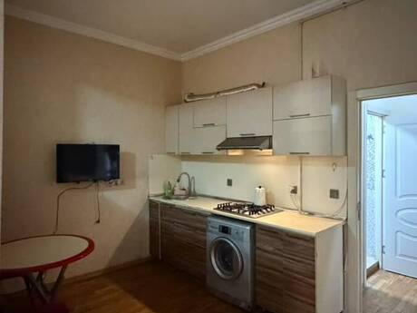 Kirayə 2 otaqlı mənzil, 36 m², Qara Qarayev: 600 ₼/ay 2