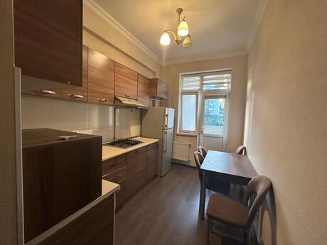 Kirayə 3 otaqlı mənzil, 75 m², İnşaatçılar: 137 ₼/ay 2