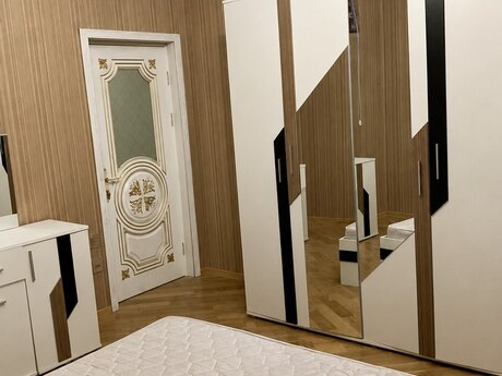 Kirayə 3 otaqlı mənzil, 125 m², Gənclik: 1 000 ₼/ay 4