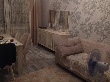 Elan №6404251 - Bakı, Massiv A q., 4 otaqlı, 100 m², 7/9 mərtəbə