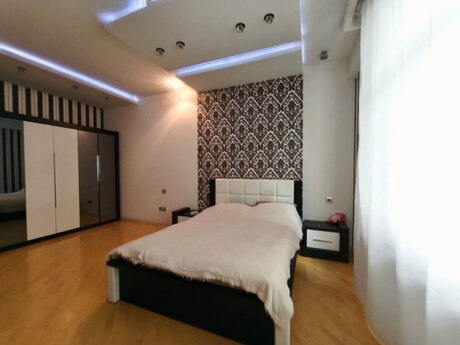 2-комнатная квартира, 130 м², Gənclik: 300 000 ₼ 3