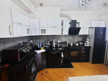 2-комнатная квартира, 95 м², Azadlıq Prospekti: 205 000 ₼ 5