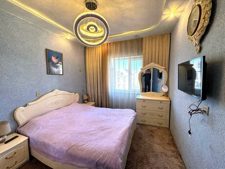 2-room apartment for rent, 70 m², Badamdar: 600 ₼/mo 3
