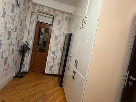 Продаётся 2-комнатная квартира в старом фонде, Badamdar, 69 м², 220 000 AZN, фото 4 / 12