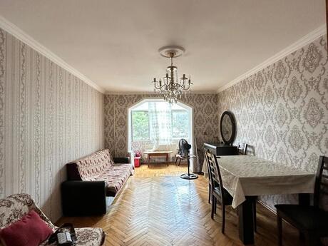 Elan №6404355 - Bakı, Elmlər Akademiyası m., 3 otaqlı, 80 m², 3/5 mərtəbə