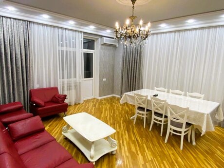 Объявление №6404374 - Баку, м. Нариман Нариманов, 2-комн., 100 м², 4/14 этаж