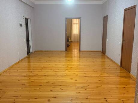 3 otaqlı mənzil, 148 m², İnşaatçılar: 290 000 ₼ 2