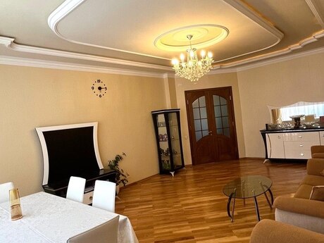 4-комнатная квартира, 158 м², Elmlər Akademiyası: 474 000 ₼ 5