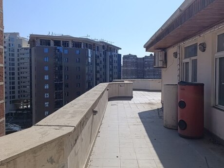 10-комнатная квартира, 1 000 м², 28 May: 1 500 000 ₼ 2