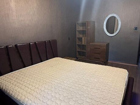 Kirayə 4 otaqlı mənzil, 100 m², 28 May: 1 000 ₼/ay 4