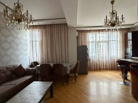 Elan №6404571 - Bakı, Şah İsmayıl Xətai m., 2 otaqlı, 65 m², 5/17 mərtəbə