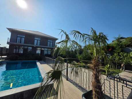 8 otaqlı həyət evi, 240 m², Buzovna: 685 000 ₼ 2