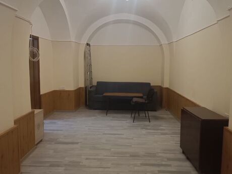 3-комнатная квартира, 65 м², İçəri Şəhər: 165 000 ₼ 5