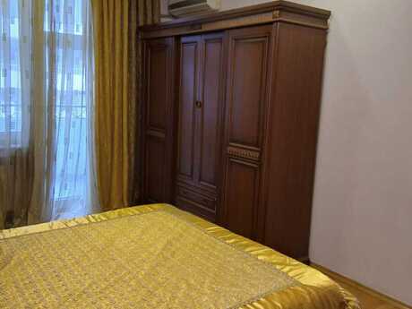 Kirayə 3 otaqlı mənzil, 150 m², Nizami: 1 150 ₼/ay 4
