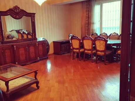 4 otaqlı mənzil, 175 m², Nərimanov: 420 000 ₼ 2