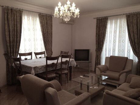 2 otaq · 90 m² · 11/17 mərtəbə, Elmlər Akademiyası