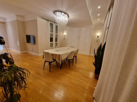4 otaqlı mənzil, 151 m², Memar Əcəmi: 368 000 ₼ 2