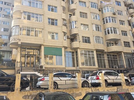 Объявление №6404737 - Баку, м. Иншаатчылар, 350 м²