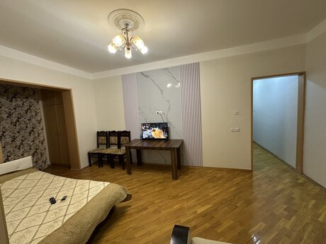 Elan №6404780 - Bakı, Xalqlar Dostluğu m., 2 otaqlı, 45 m², 5/9 mərtəbə