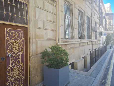 4 otaqlı mənzil, 90 m², Sahil: 330 000 ₼ 2