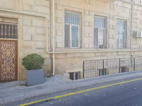 4 otaqlı mənzil, 90 m², Sahil: 330 000 ₼ 3