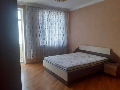 Объявление №6404835 - Баку, Насиминский  р., 3-комн., 130 м², 7/17 этаж