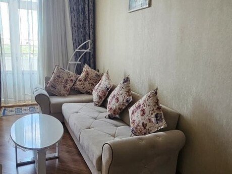 2-room apartment for rent, 50 m², Bayıl: 800 ₼/mo 3