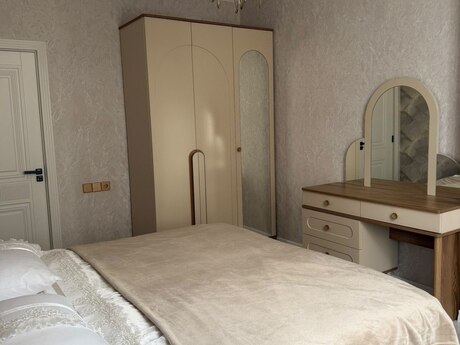 Kirayə 2 otaqlı mənzil, 60 m², İnşaatçılar: 700 ₼/ay 2