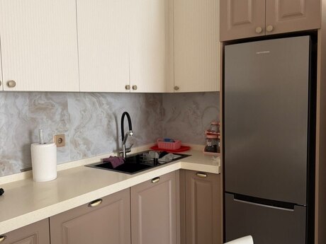 Kirayə 2 otaqlı mənzil, 60 m², İnşaatçılar: 700 ₼/ay 5