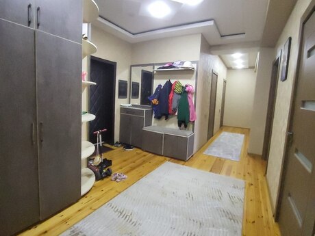 3 otaqlı mənzil, 130 m², 20 Yanvar: 340 000 ₼ 5