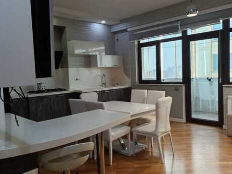 4 otaqlı mənzil, 220 m², Nəriman Nərimanov: 770 000 ₼ 2