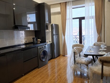 Kirayə 2 otaqlı mənzil, 90 m², Ağ şəhər: 1 600 ₼/ay 4