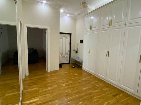 Kirayə 3 otaqlı mənzil, 135 m², Azadlıq Prospekti: 1 200 ₼/ay 4