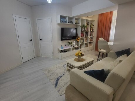 Объявление №6405211 - Баку, Наримановский  р., 2-комн., 71 м², 2/9 этаж