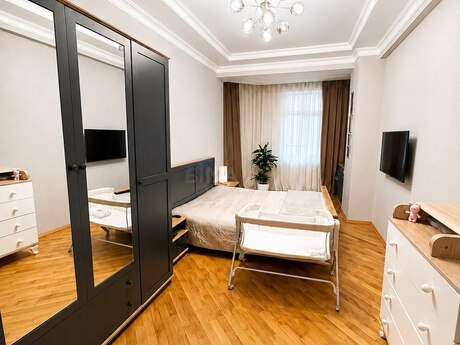 3 otaqlı mənzil, 140 m², Nəriman Nərimanov: 395 000 ₼ 3