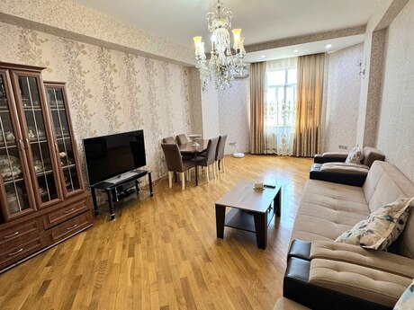 Elan №6405394 - Bakı, Memar Əcəmi m., 3 otaqlı, 101 m², 10/16 mərtəbə