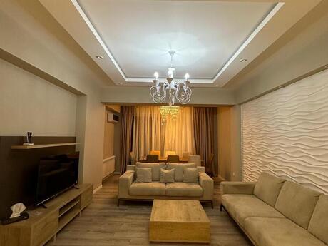 Kirayə 3 otaqlı mənzil, 103 m², Şah İsmayıl Xətai: 1 800 ₼/ay 2
