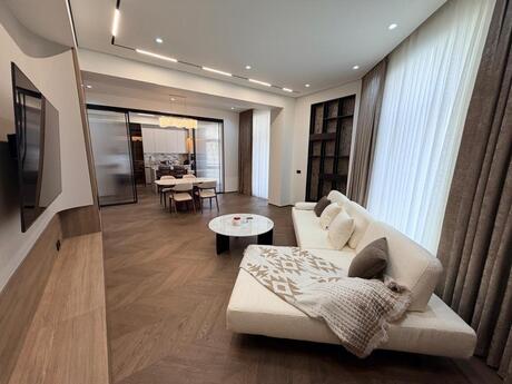 Kirayə 3 otaqlı mənzil, 130 m², Ağ şəhər: 4 000 ₼/ay 4