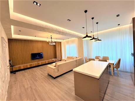 Kirayə 4 otaqlı mənzil, 190 m², Ağ şəhər: 3 800 ₼/ay 3