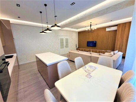 Kirayə 4 otaqlı mənzil, 190 m², Ağ şəhər: 3 800 ₼/ay 4