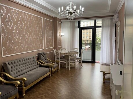 Elan №6405513 - Bakı, Nəsimi r., 3 otaqlı, 82 m², 2/18 mərtəbə
