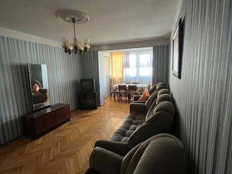 3-room apartment for rent, 80 m², İnşaatçılar: 850 ₼/mo 3