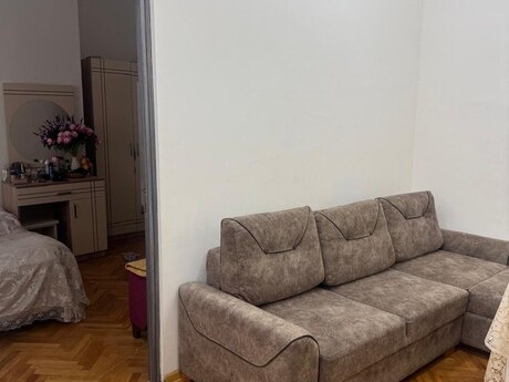 Kirayə 4 otaqlı mənzil, 62 m², 28 May: 900 ₼/ay 4