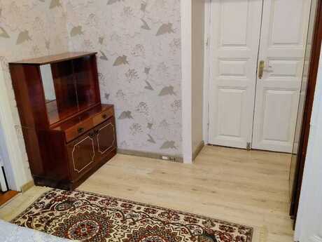 4-room apartment for rent, 80 m², Nizami: 800 ₼/mo 5