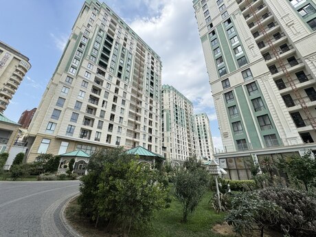 3 otaqlı mənzil, 142 m², Zümrüd Residence: 395 000 ₼ 3