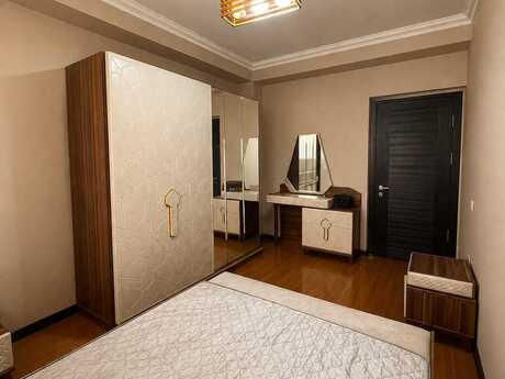 Аренда: 2-комнатная квартира, 74 м², 20 Yanvar: 750 ₼/мес 2