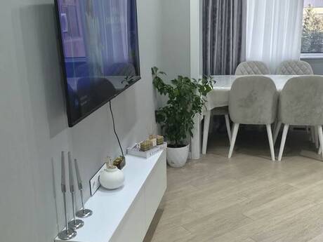 3 otaq · 67 m² · 5/9 mərtəbə, Neftçilər